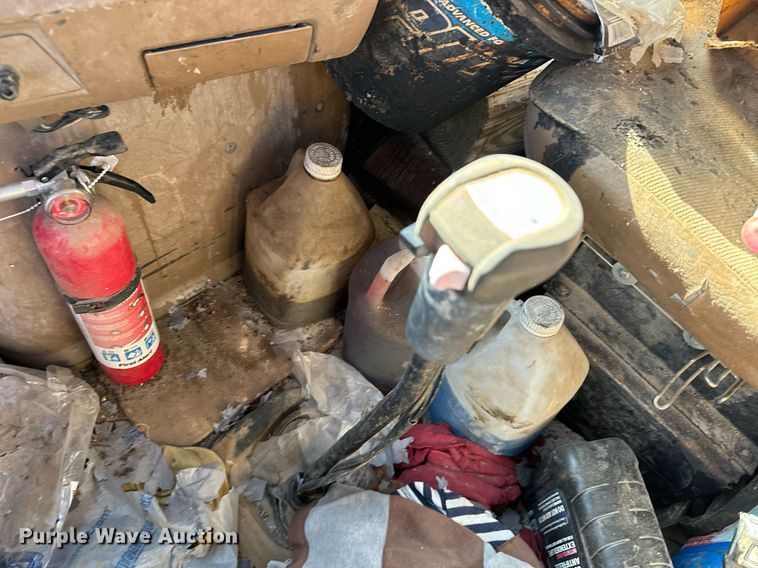 image for item DX3784 1990 Ford U90 semi truck