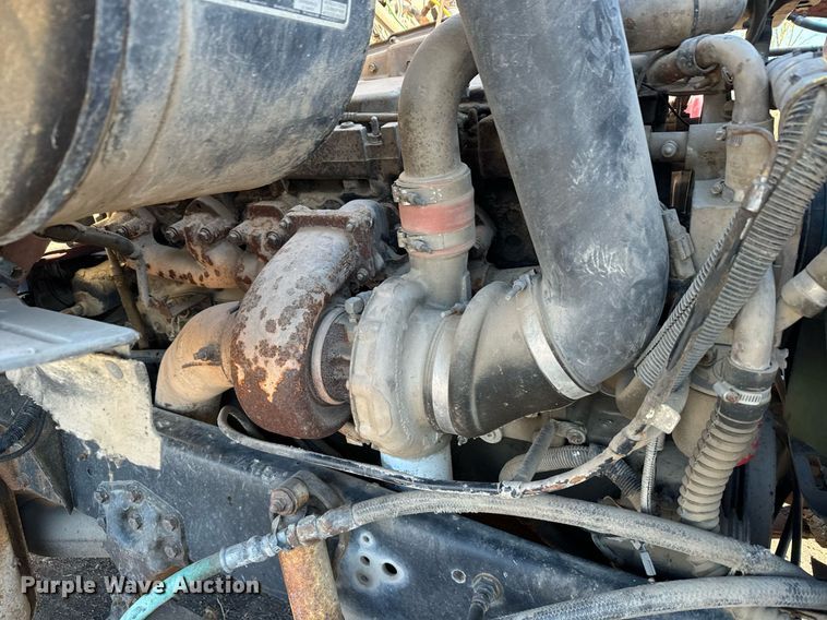 image for item DX3784 1990 Ford U90 semi truck