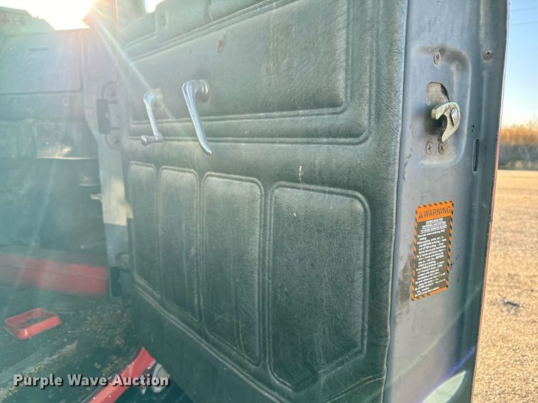 image for item DX3786 1995 Mack RD600 semi truck