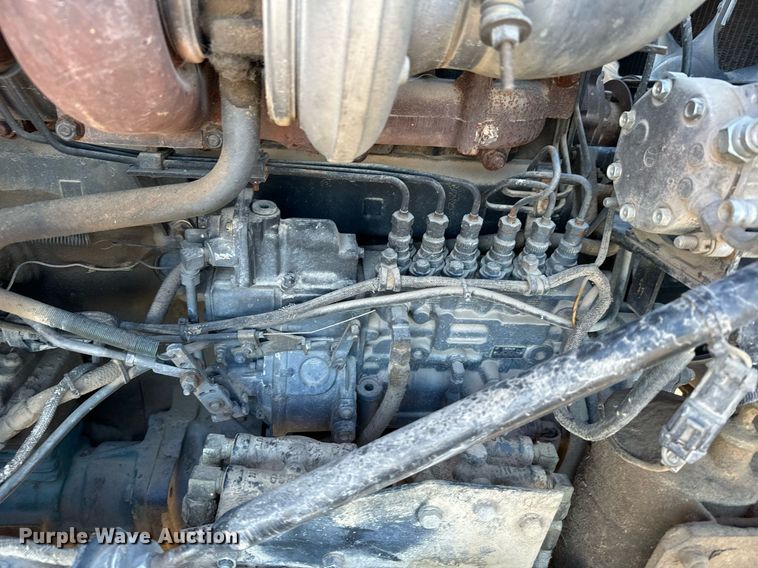 image for item DX3786 1995 Mack RD600 semi truck