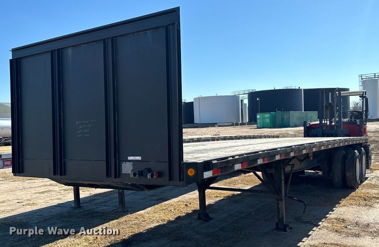 image for item DX3797 2011 Great Dane flatbed trailer
