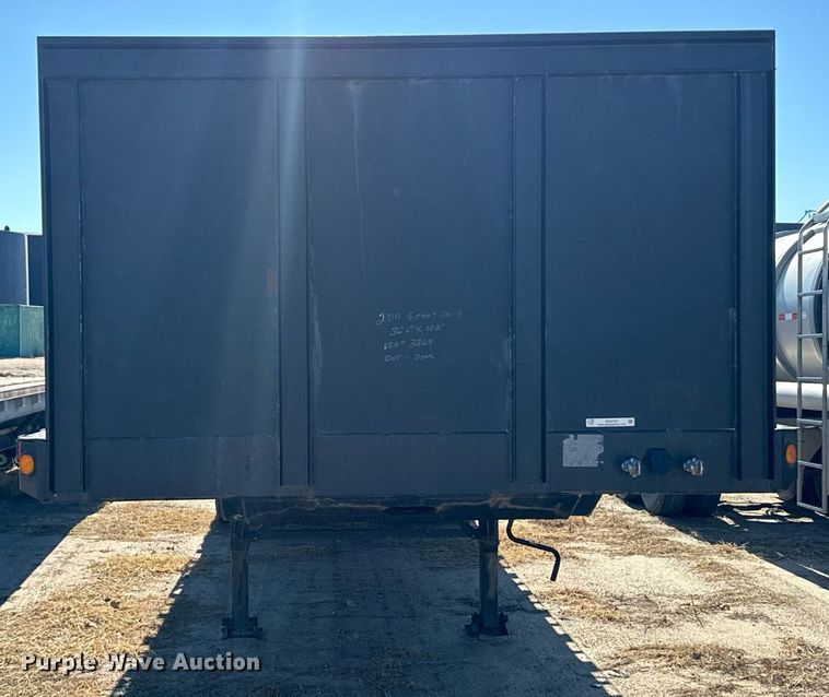 image for item DX3797 2011 Great Dane flatbed trailer