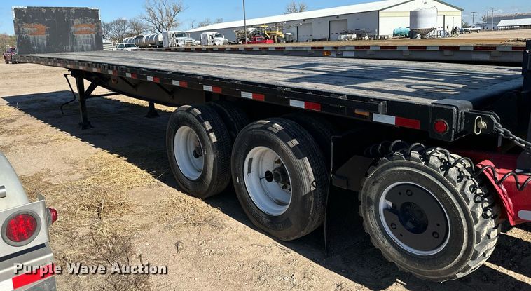 image for item DX3797 2011 Great Dane flatbed trailer