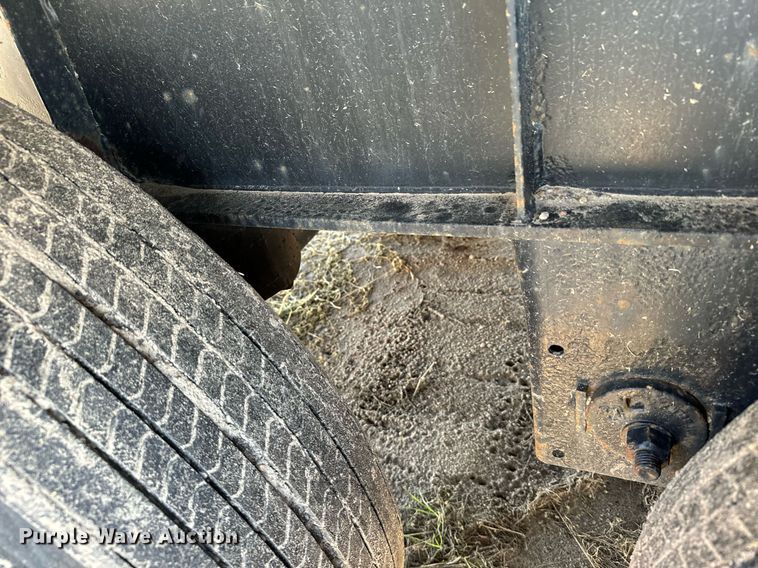 image for item DX3797 2011 Great Dane flatbed trailer