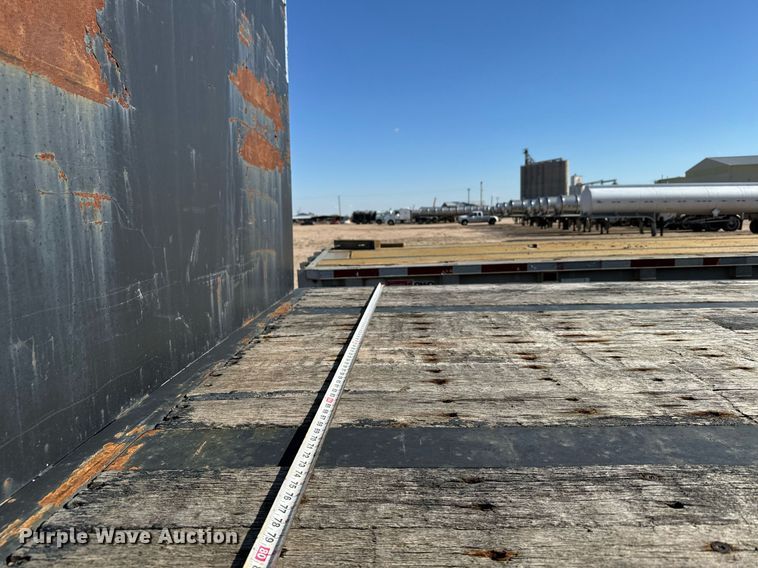 image for item DX3797 2011 Great Dane flatbed trailer