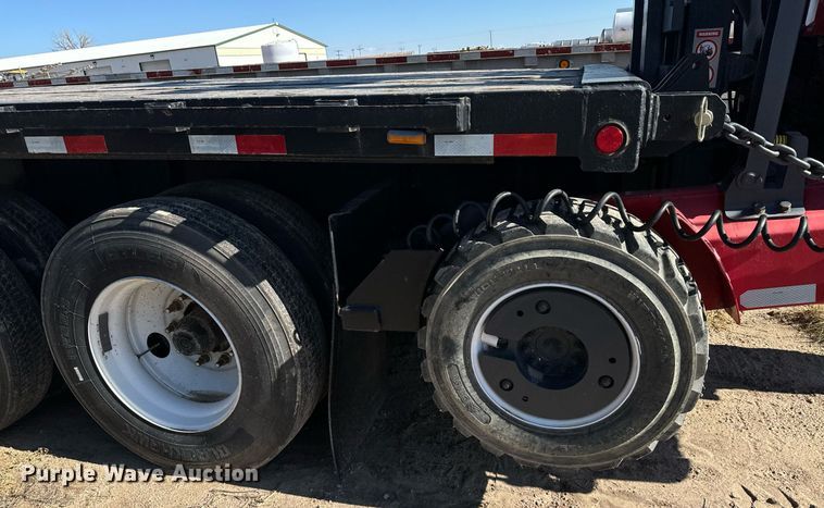 image for item DX3797 2011 Great Dane flatbed trailer