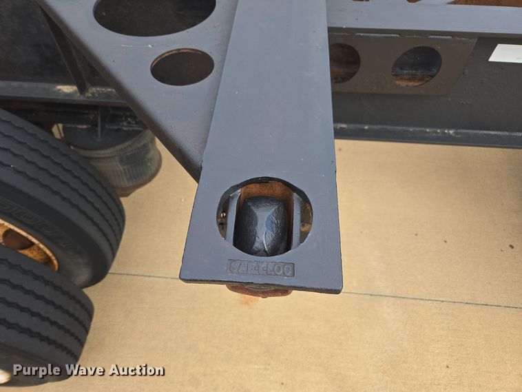 image for item EE7903 2001 Pratt container trailer