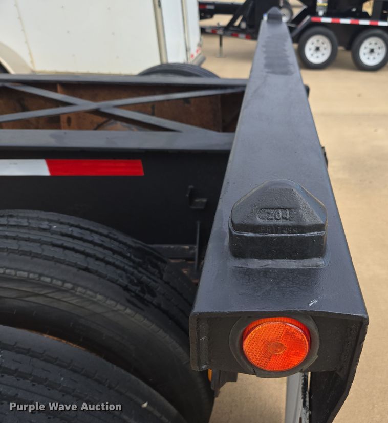 image for item EE7903 2001 Pratt container trailer