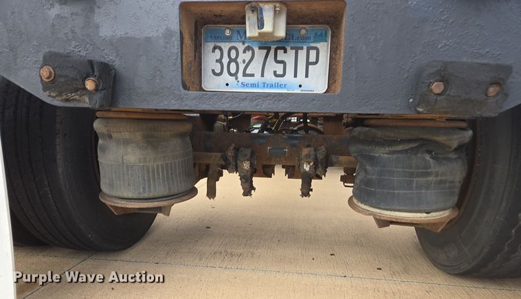 image for item EE7903 2001 Pratt container trailer