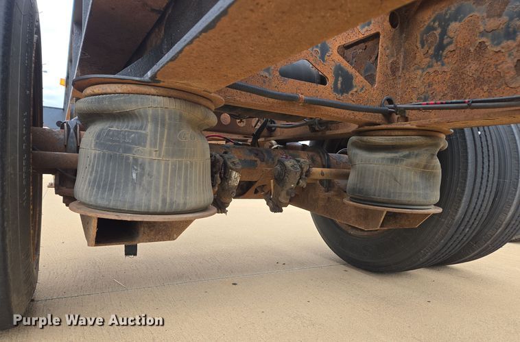 image for item EE7903 2001 Pratt container trailer