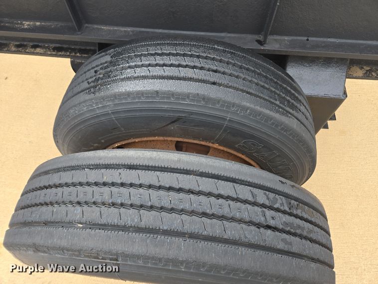 image for item EE7903 2001 Pratt container trailer