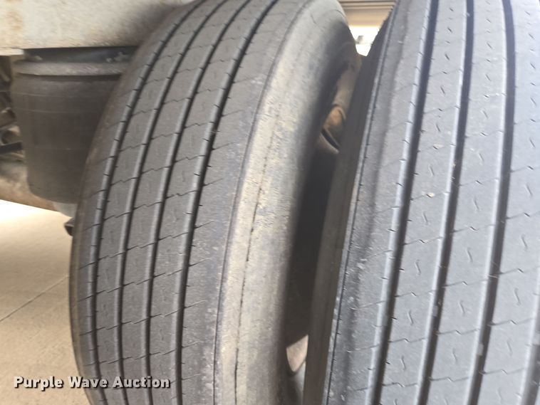 image for item EE7905 2003 Great Dane dry van trailer