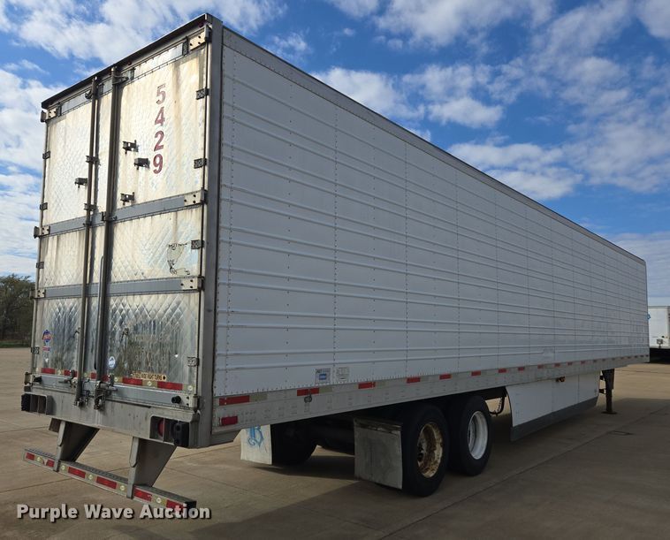 image for item EE7906 2008 Utility dry van trailer