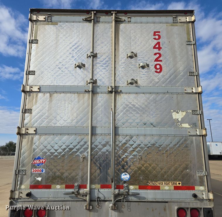 image for item EE7906 2008 Utility dry van trailer