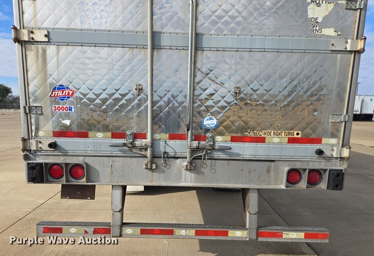image for item EE7906 2008 Utility dry van trailer