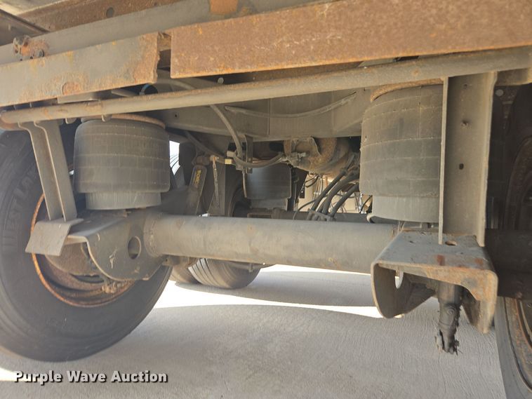 image for item EE7906 2008 Utility dry van trailer