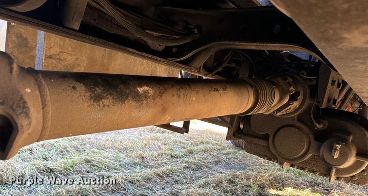 image for item EG6775 2004 International 7500 semi truck