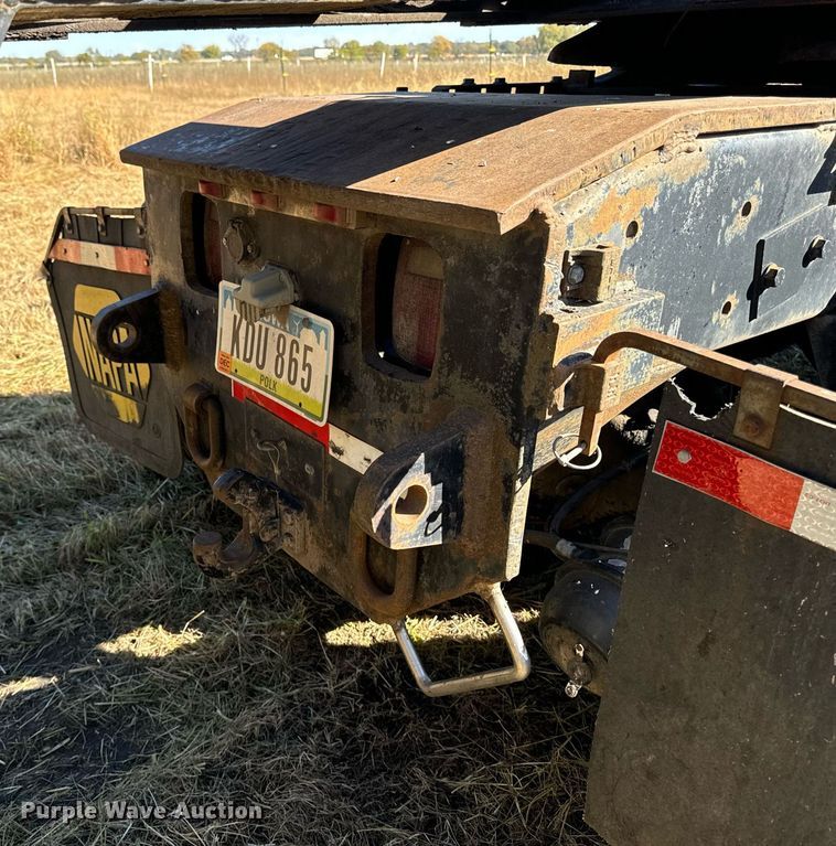 image for item EG6775 2004 International 7500 semi truck