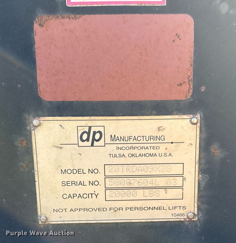 image for item EG6775 2004 International 7500 semi truck