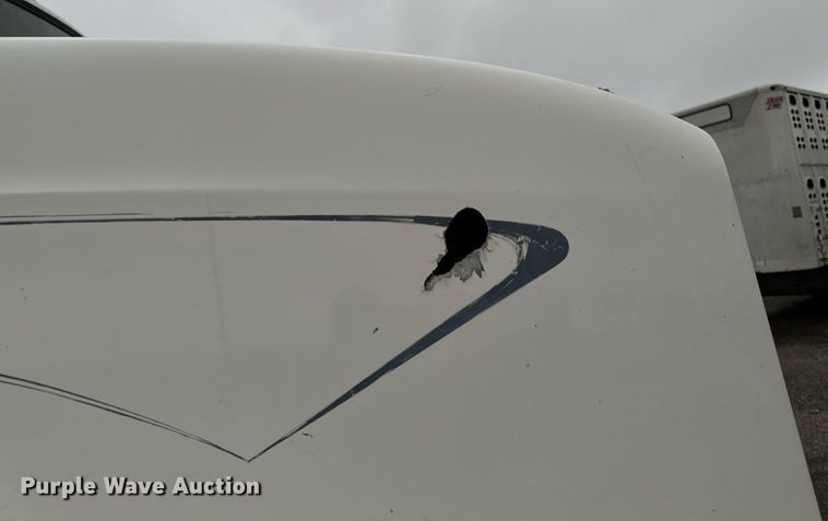 image for item EG6977 1999 Mack CH613 semi truck