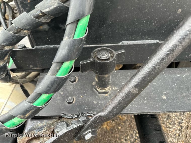 image for item EG6977 1999 Mack CH613 semi truck