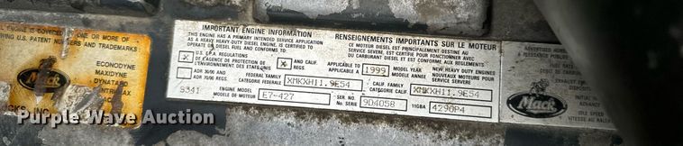 image for item EG6977 1999 Mack CH613 semi truck