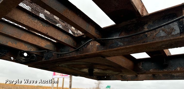 image for item EG6978 1984 Schnure flatbed trailer