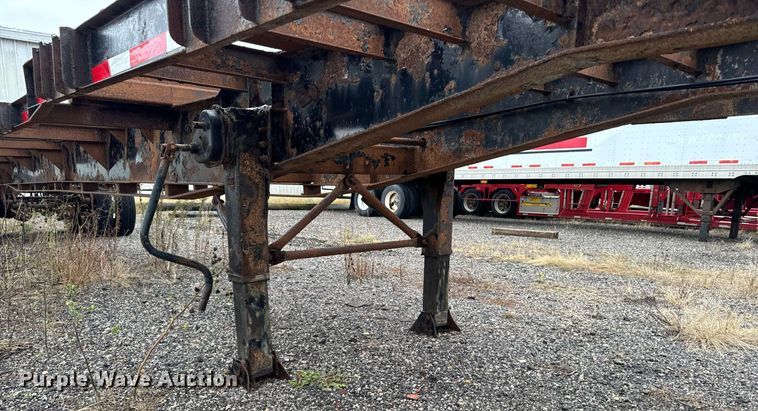 image for item EG6978 1984 Schnure flatbed trailer