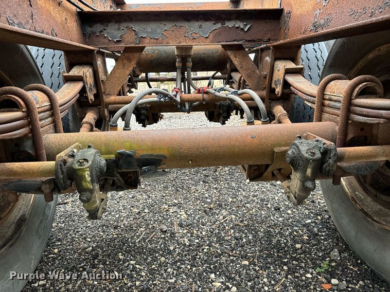 image for item EG6978 1984 Schnure flatbed trailer