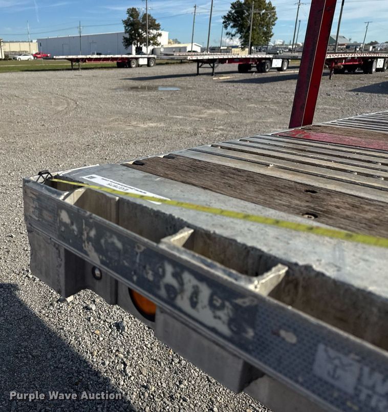 image for item EG7875 2012 Wilson CF1080 flatbed trailer