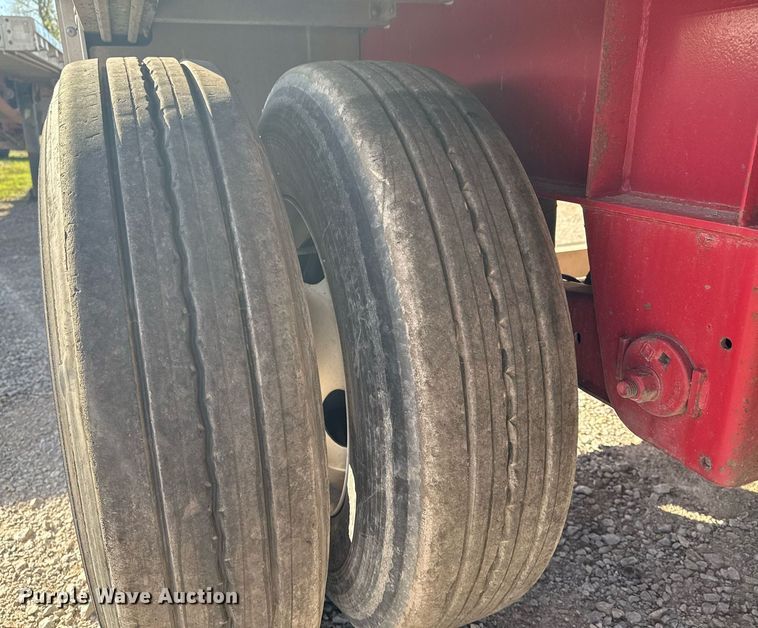 image for item EG7875 2012 Wilson CF1080 flatbed trailer