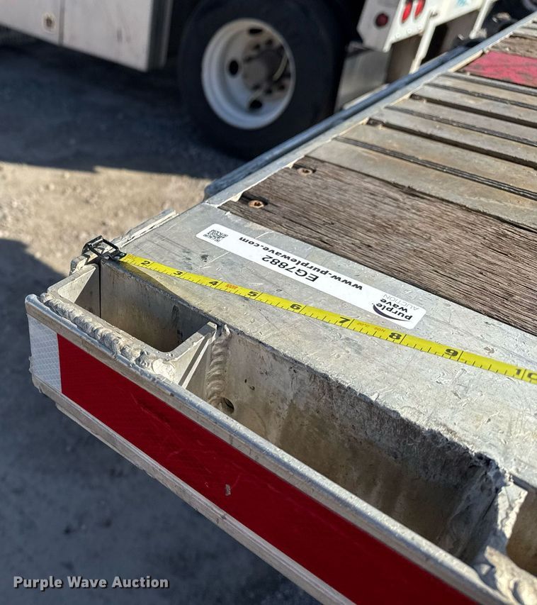 image for item EG7882 2012 Wilson CF1080 flatbed trailer
