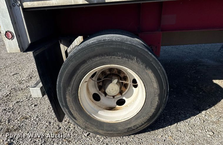 image for item EG7883 2012 Wilson CF1080 flatbed trailer