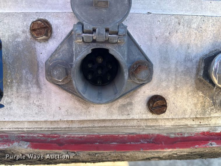 image for item EG7884 2012 Wilson CF1080 flatbed trailer