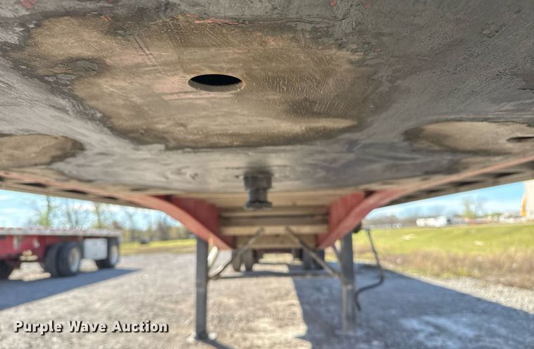 image for item EG7884 2012 Wilson CF1080 flatbed trailer