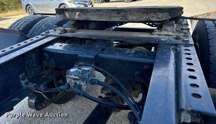 image for item EH7239 2012 International TranStar 8600 semi truck