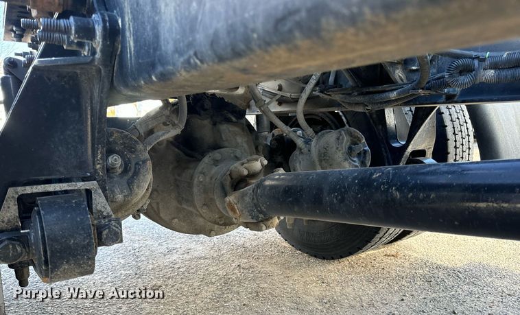 image for item EH7239 2012 International TranStar 8600 semi truck