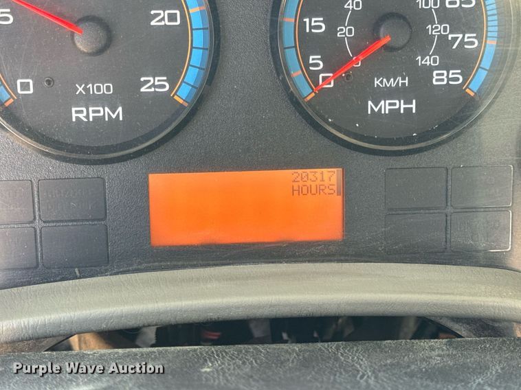 image for item EH7239 2012 International TranStar 8600 semi truck