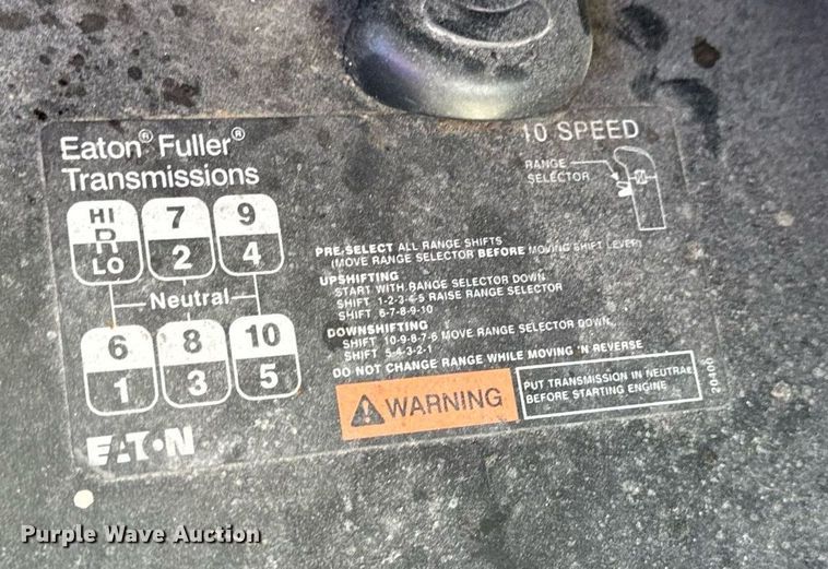 image for item EH7239 2012 International TranStar 8600 semi truck