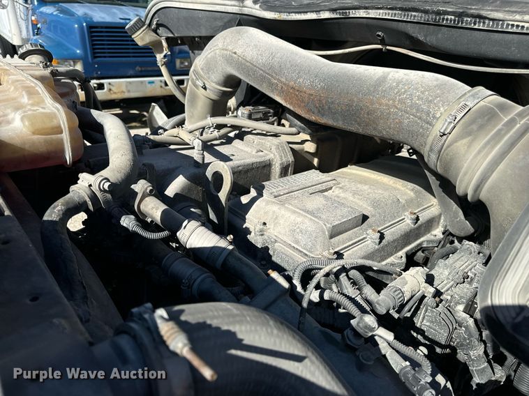 image for item EH7239 2012 International TranStar 8600 semi truck