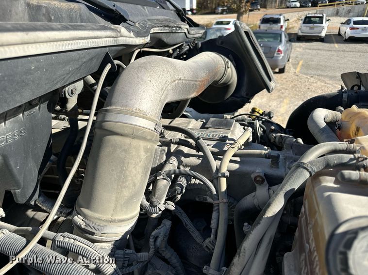 image for item EH7239 2012 International TranStar 8600 semi truck