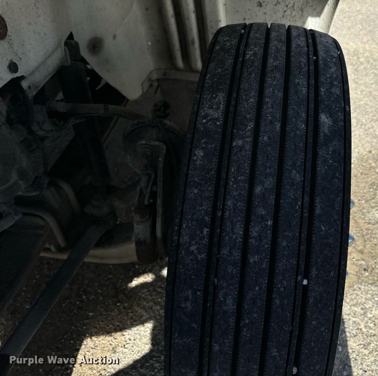 image for item EH7239 2012 International TranStar 8600 semi truck