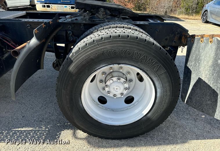 image for item EH7239 2012 International TranStar 8600 semi truck