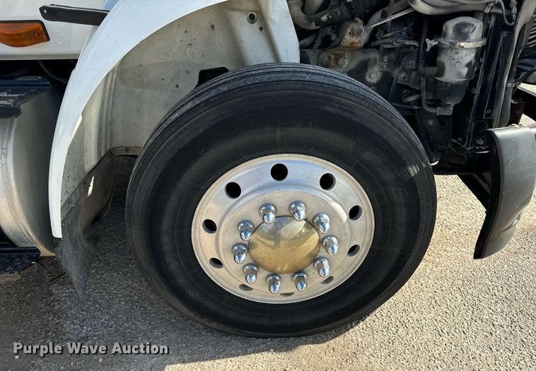 image for item EH7239 2012 International TranStar 8600 semi truck