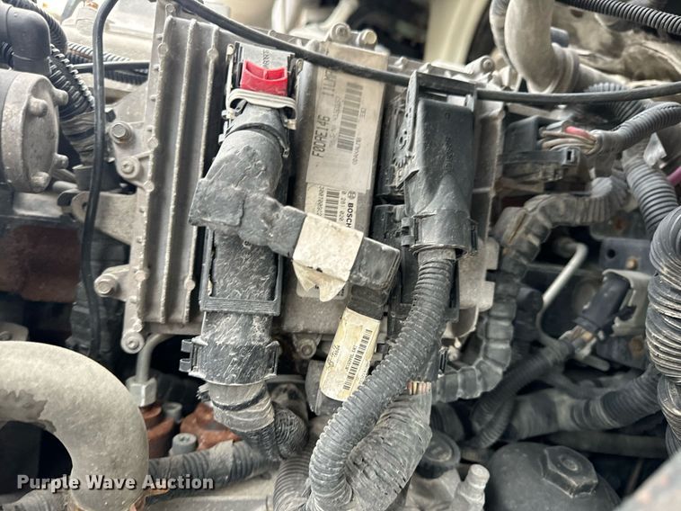 image for item EH7240 2013 International TranStar 8600 semi truck