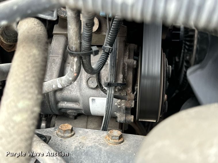 image for item EH7240 2013 International TranStar 8600 semi truck