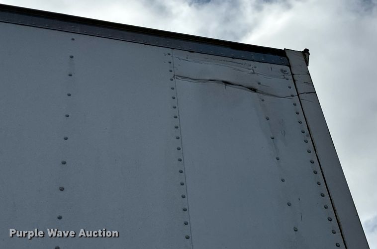 image for item EH7241 2000 International  4900 box truck