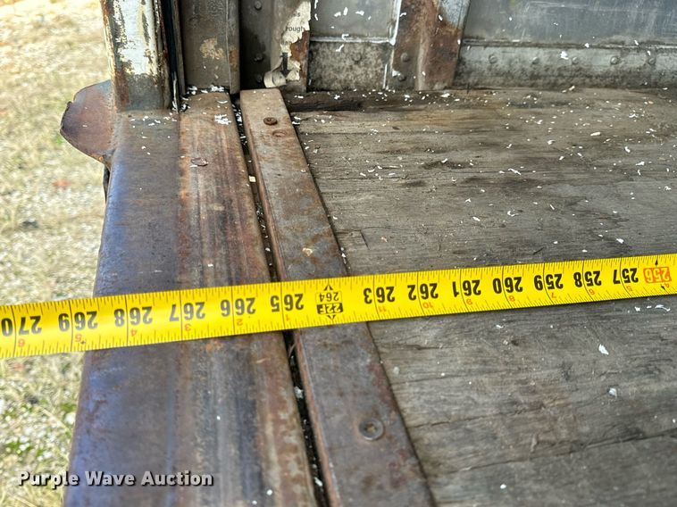 image for item EH7241 2000 International  4900 box truck