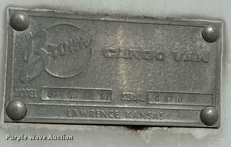 image for item EH7241 2000 International  4900 box truck