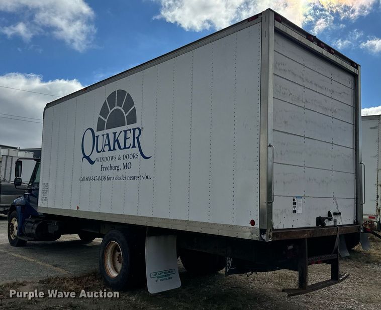 image for item EH7243 2007 International 4300 box truck